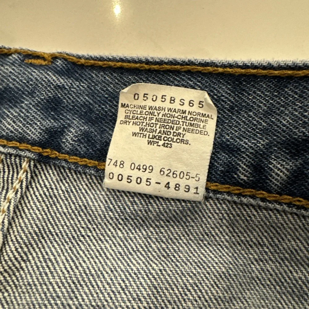 Vintage Levis 505 Jeans Mens 32 x 36‎ Denim Regular Fit Straight Leg 90s